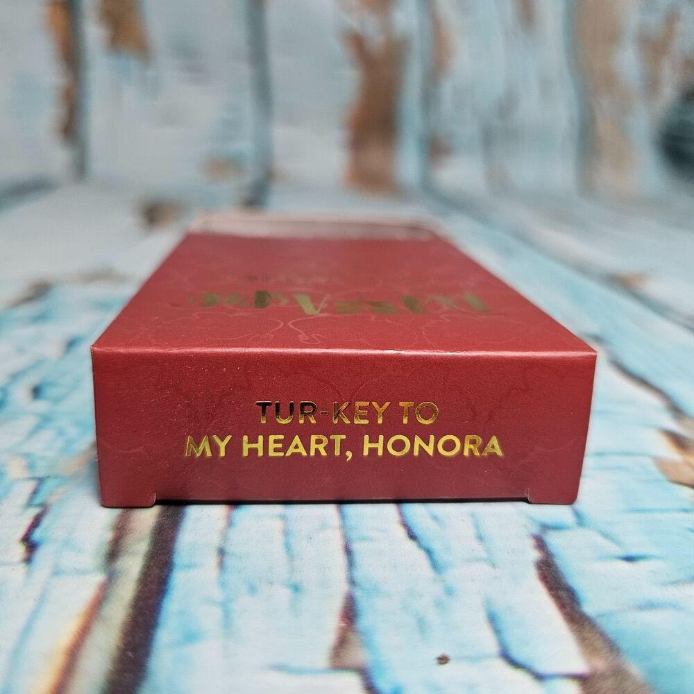 Red Aspen Tur-Key to My Heart Honora Nail Dashes Medium Square Red Glitter New
